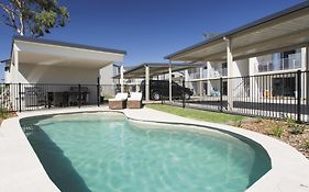 Oaks Middlemount Suites